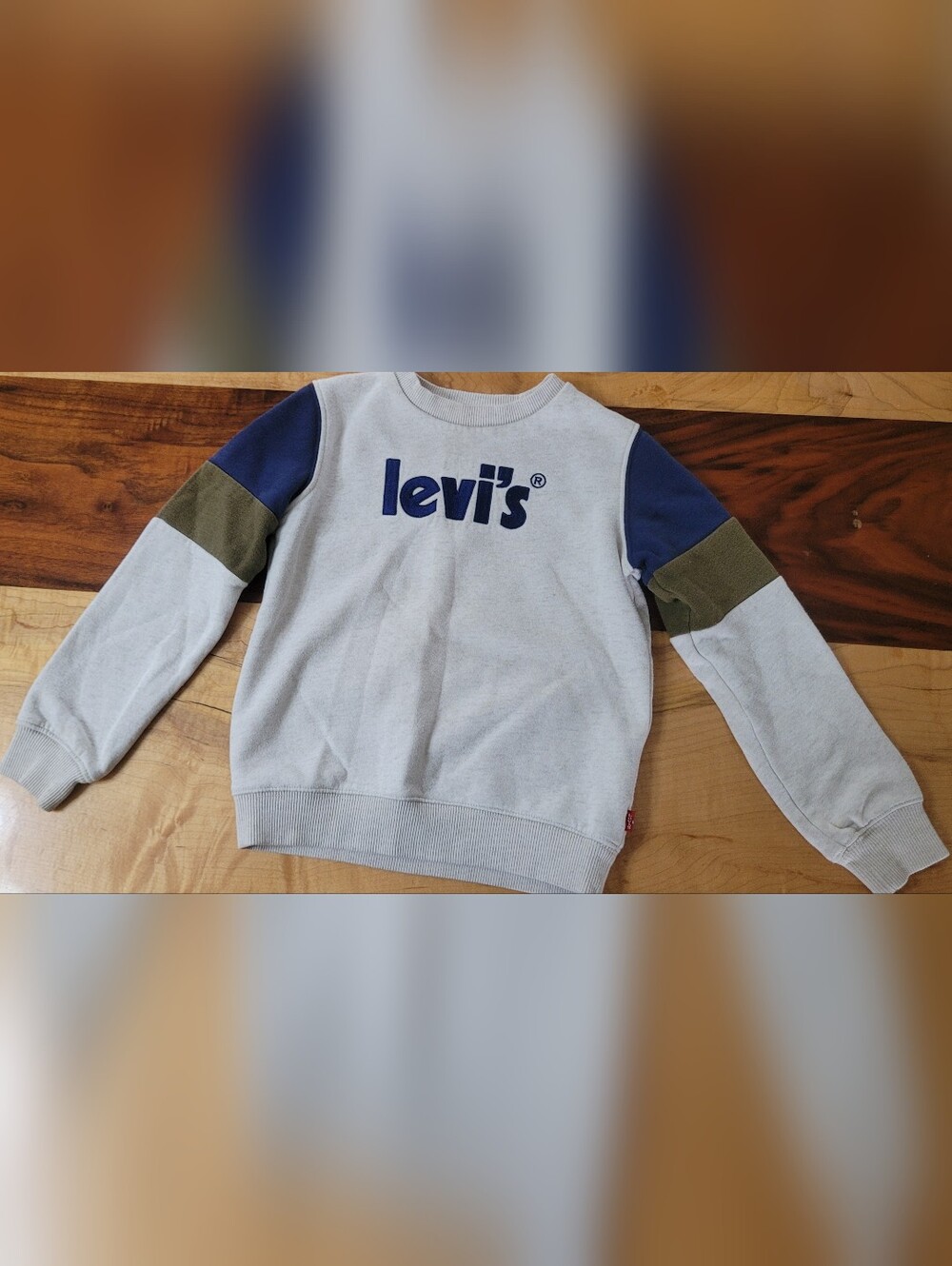 Levi's Light Gray Crewneck Sweatshirt with Navy and Olive Sleeve Panels